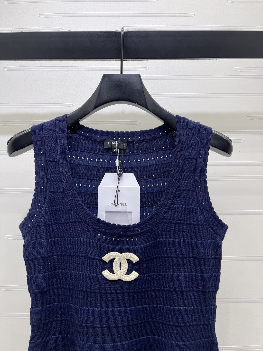CHANEL シャネル ノースリーブワンピース レディース ニット デザインロゴ シルバー ブラック 全3色 - 画像 3