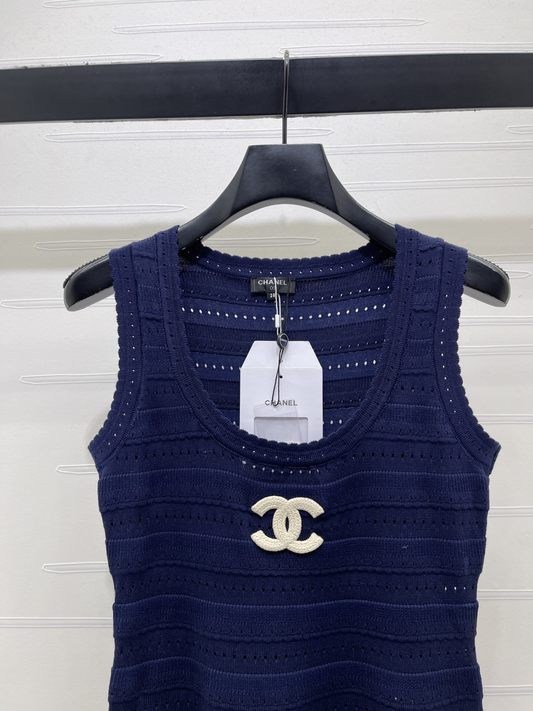CHANEL シャネル ノースリーブワンピース レディース ニット デザインロゴ シルバー ブラック 全3色 - 画像 4