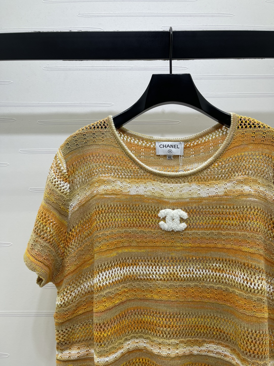 CHANEL シャネル ニット Tシャツ レディース 渐变条纹 ロックデザイン ワンポイント刺繍 イエロー ベージュ - 画像 3