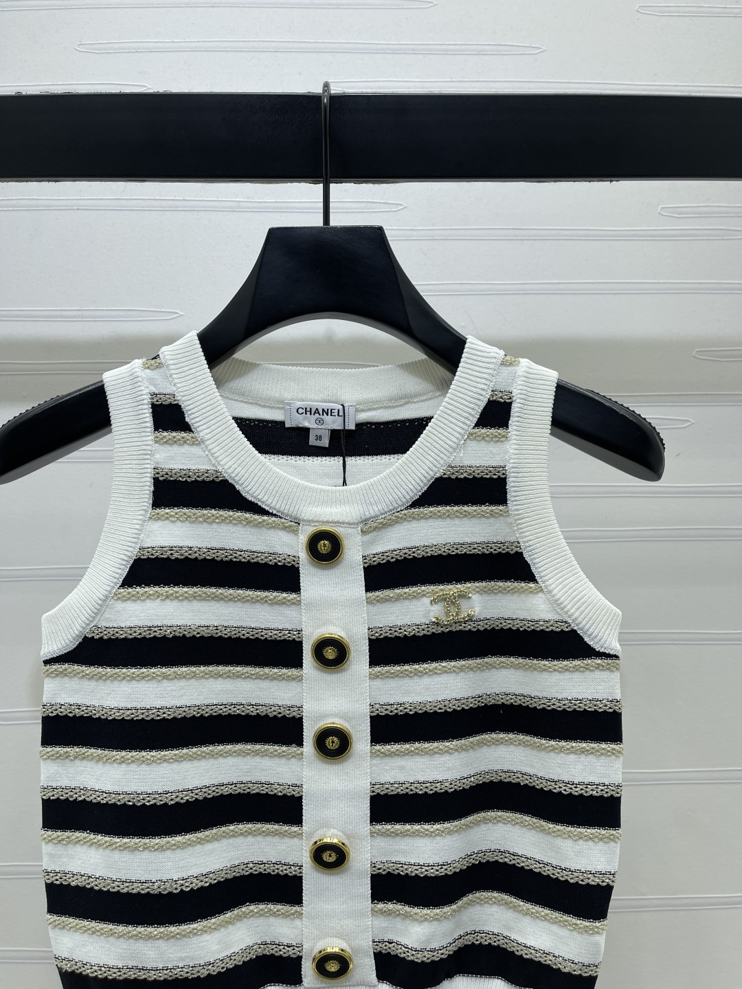 CHANEL シャネル ニット サイドボタン バックレス ベスト ブラック ホワイト 全2色 - 画像 3