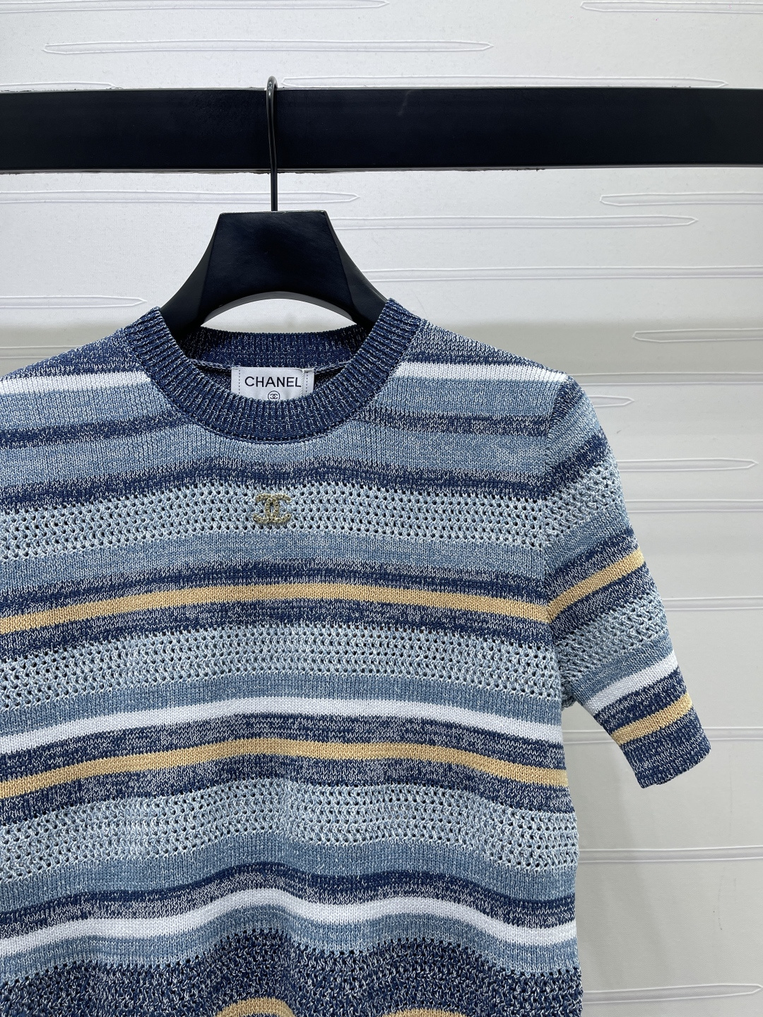 CHANEL シャネル ニット Tシャツ メンズ レイヤード ミニロゴ ブルー イエロー ホワイト - 画像 2
