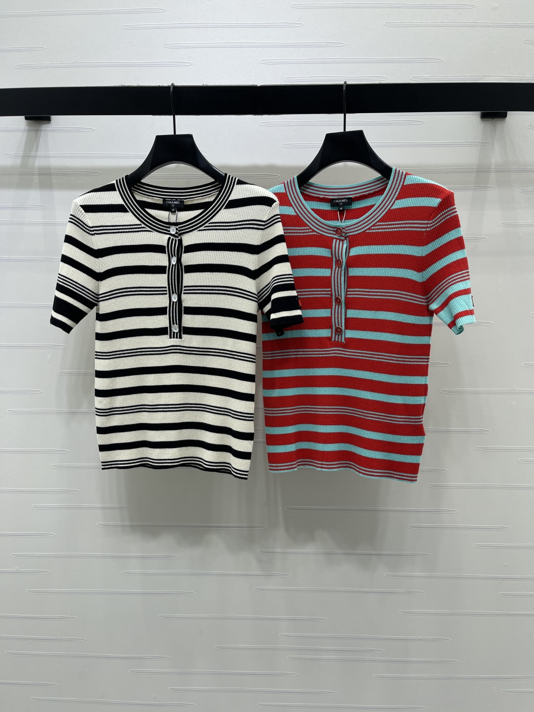 CHANEL シャネル ニット Tシャツ レディース 半開襟 撞色ストライプ ファッション 2色展開
