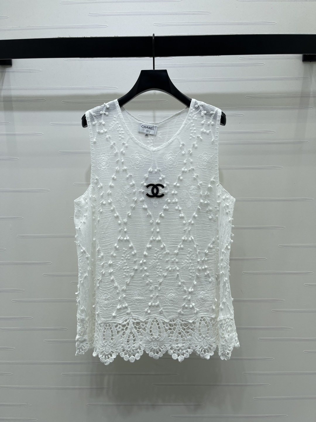 CHANEL シャネル ニット レディース レース バックレス サイドスリット 胸元ロゴ ホワイト 2色展開 - 画像 2