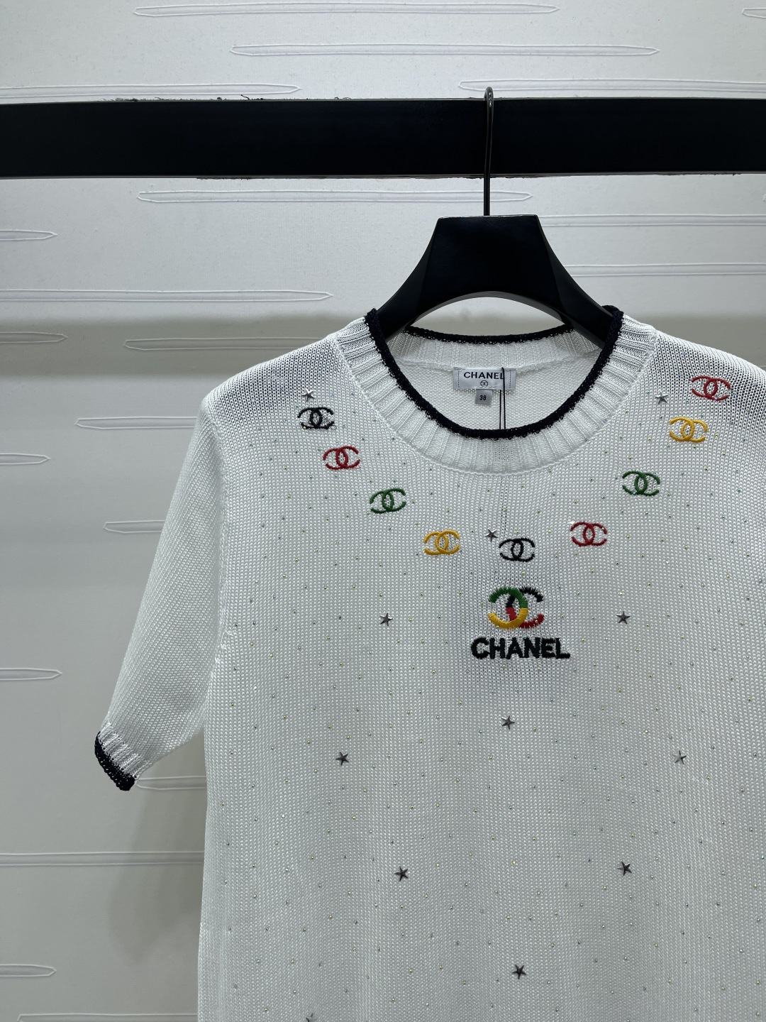 CHANEL シャネル ニット Tシャツ レディース 細針織り ロゴ刺繍 インナー 2色展開 - 画像 4