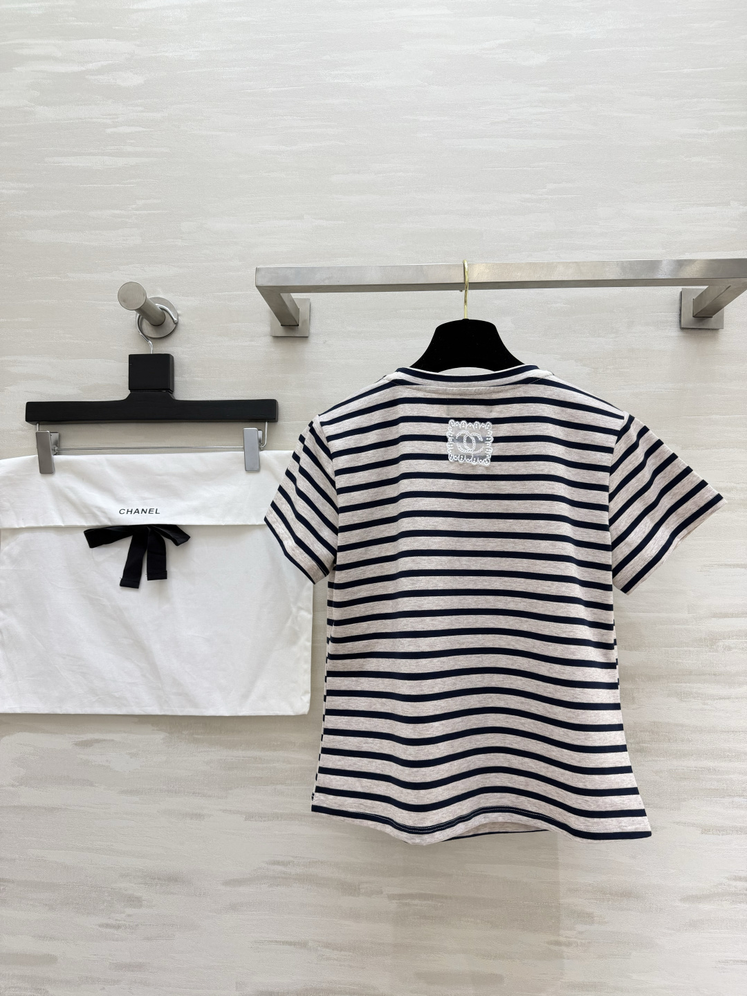 CHANEL シャネル レディース 半袖Tシャツ メンズ 通勤着用 36/38/40 グレー×ネイビー - 画像 4