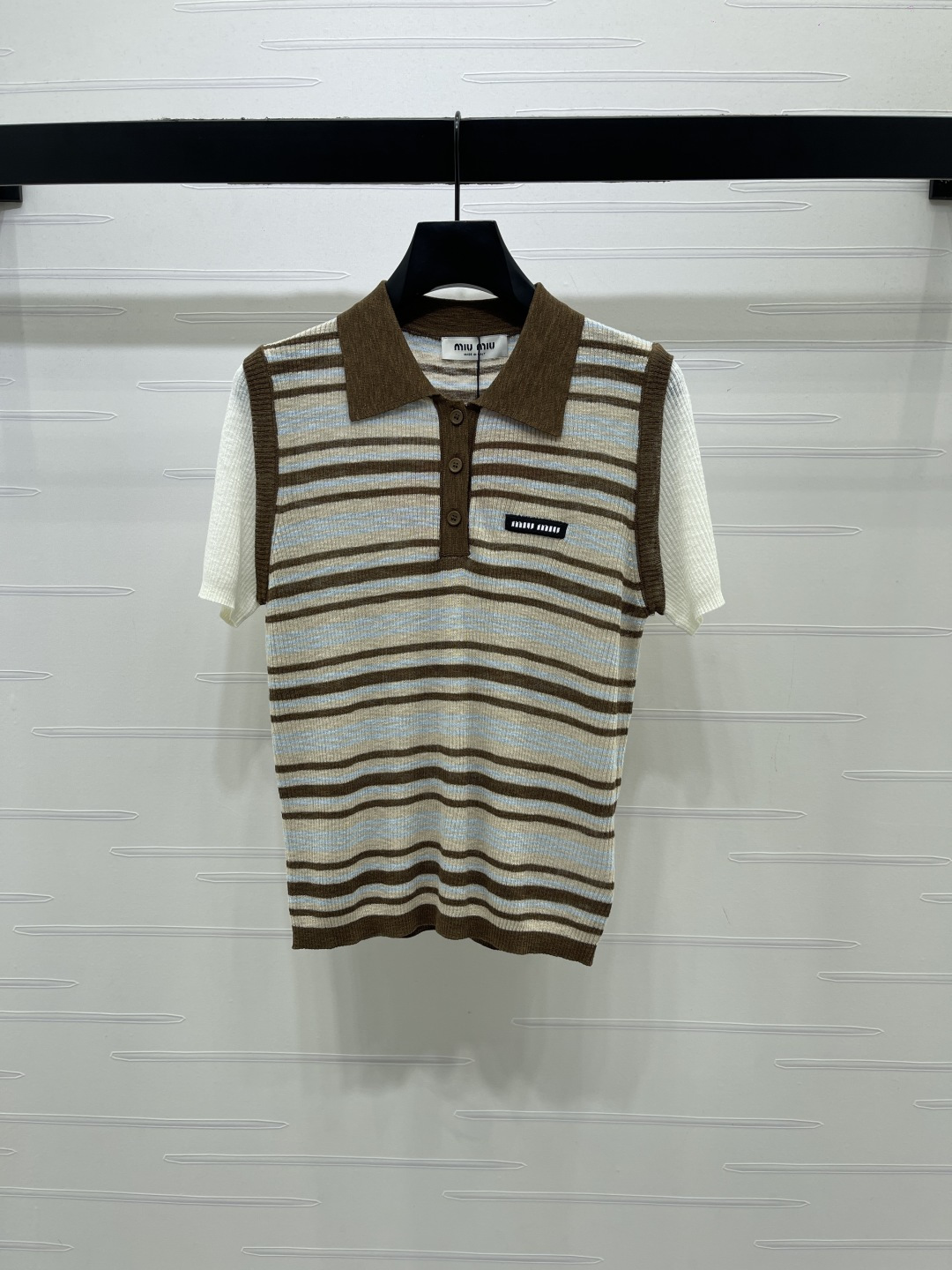 MIU MIU ミウミウ ニット Tシャツ メンズ ポロシャツ 通気性 袖が白い 綿混 ブラウン ホワイト
