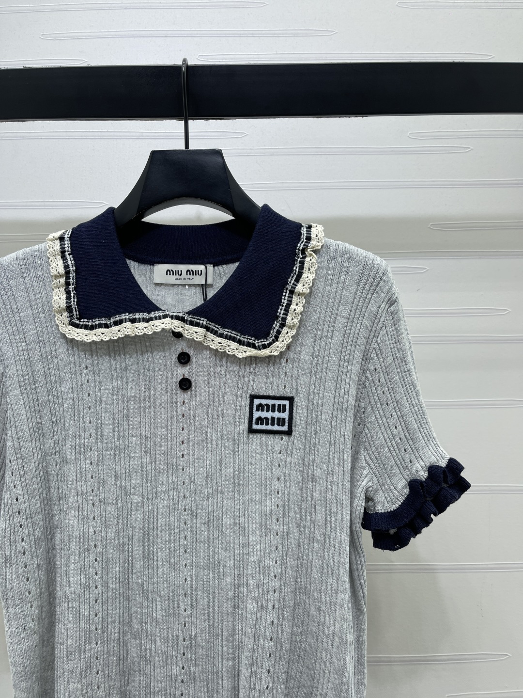 MIU MIU ミウミウ ニット Tシャツ レディース オフホワイト ブルー 2色展開 - 画像 2