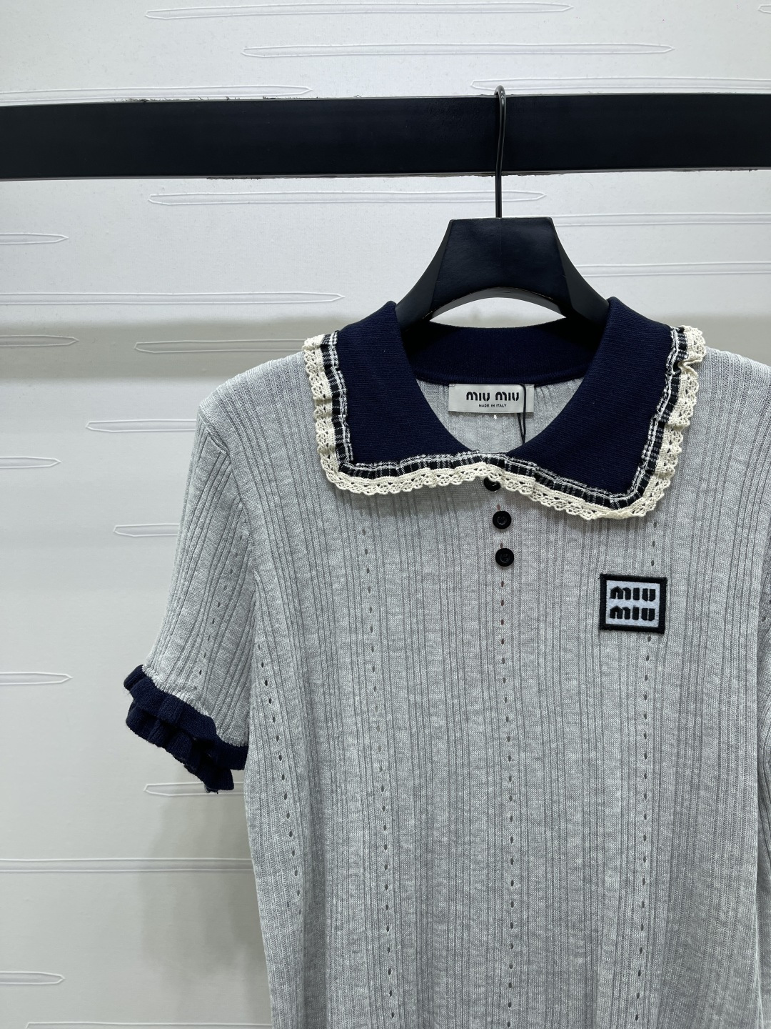 MIU MIU ミウミウ ニット Tシャツ レディース オフホワイト ブルー 2色展開 - 画像 3
