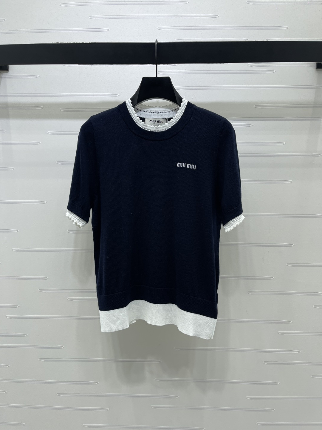 MIU MIU ミウミウ ニット Tシャツ レディース ファイントニット レイヤード ホワイト ブラック