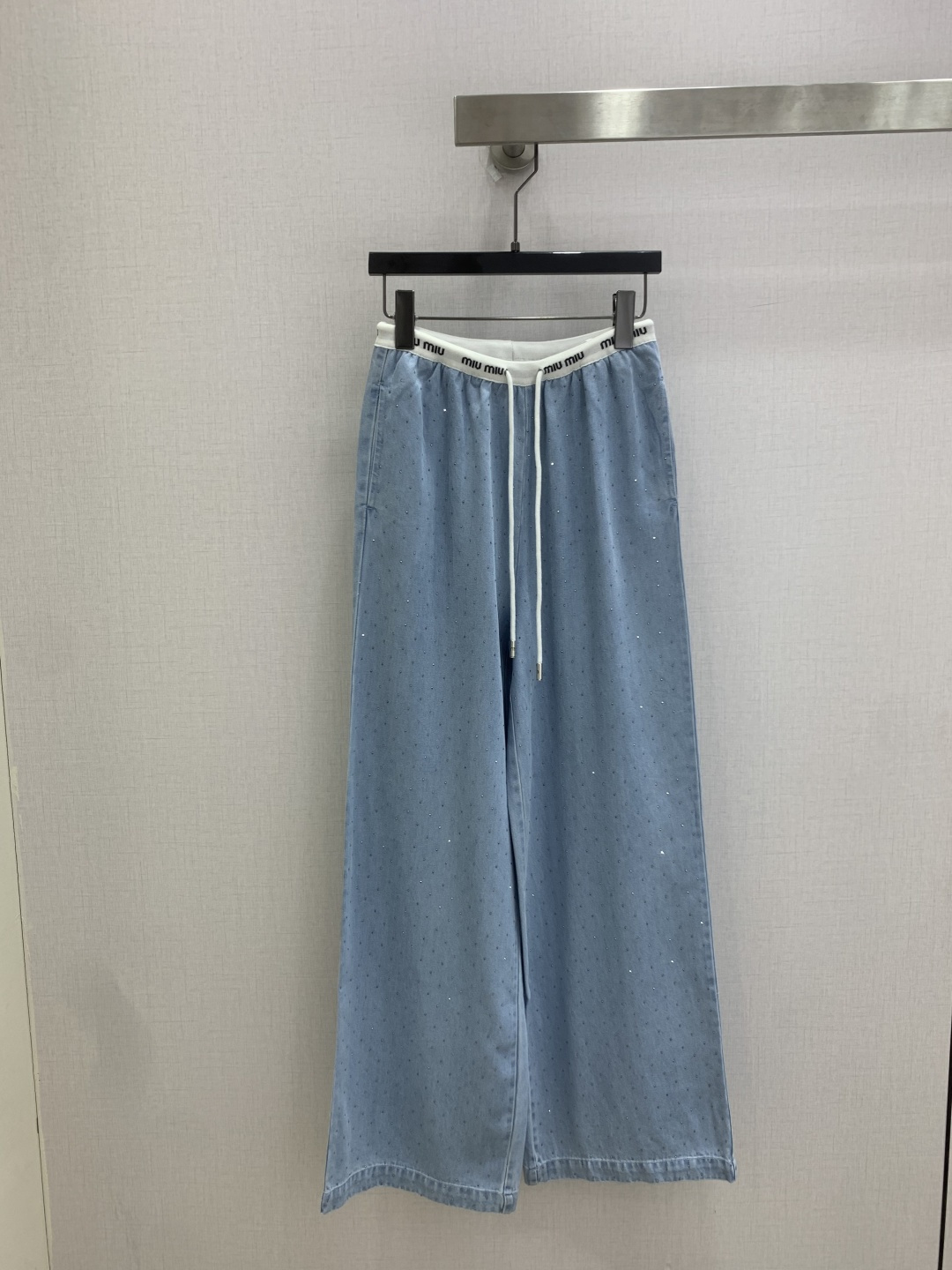MIU MIU ミウ パンツ レディース 直筒 ストライプ 軽量 デニム パンツ ブルー