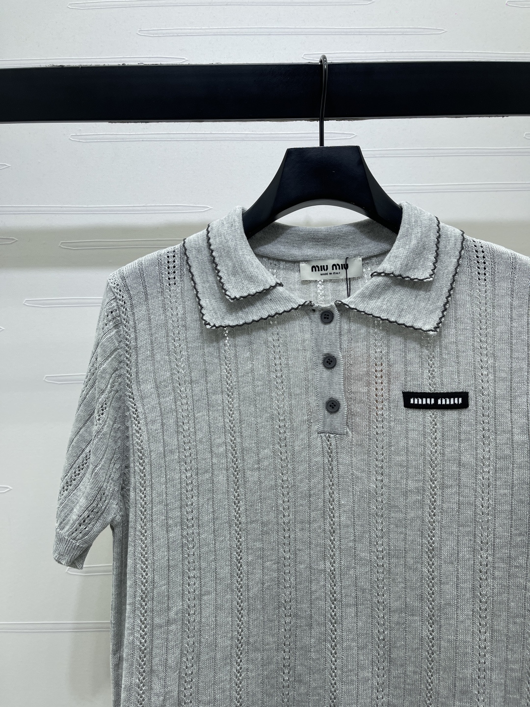 MIU MIU ミウミウ ニット Tシャツ メンズ ポロネック シルエット 綿混 青灰 全2色 - 画像 3