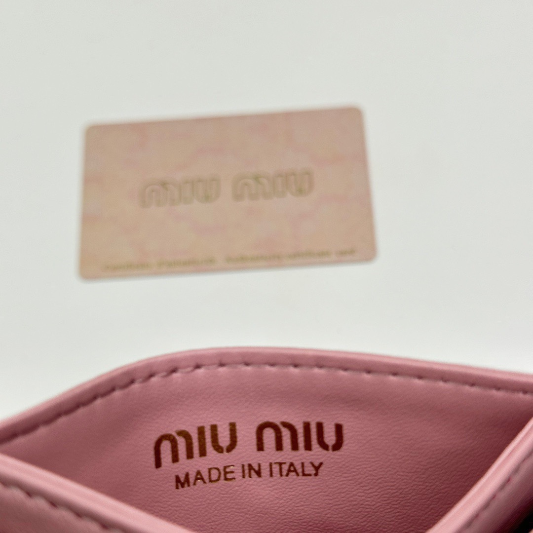 Miu Miu ミウミウ カードケース レザー プリーツ ミニ財布 ピンク 全3色 - 画像 8
