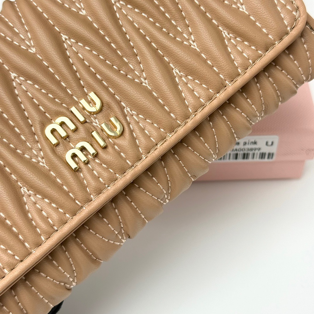 MIUMIU ミュウミュウ 長財布 ミュウミュウ943 ナデュピン - 画像 5