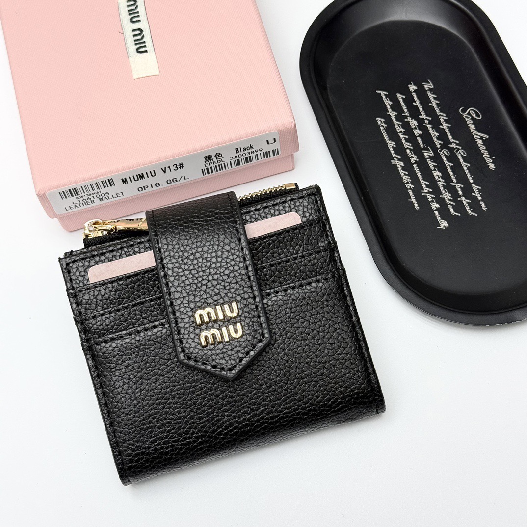 MIUMIU ミュウミュウ ウォレット ミニ財布 黒