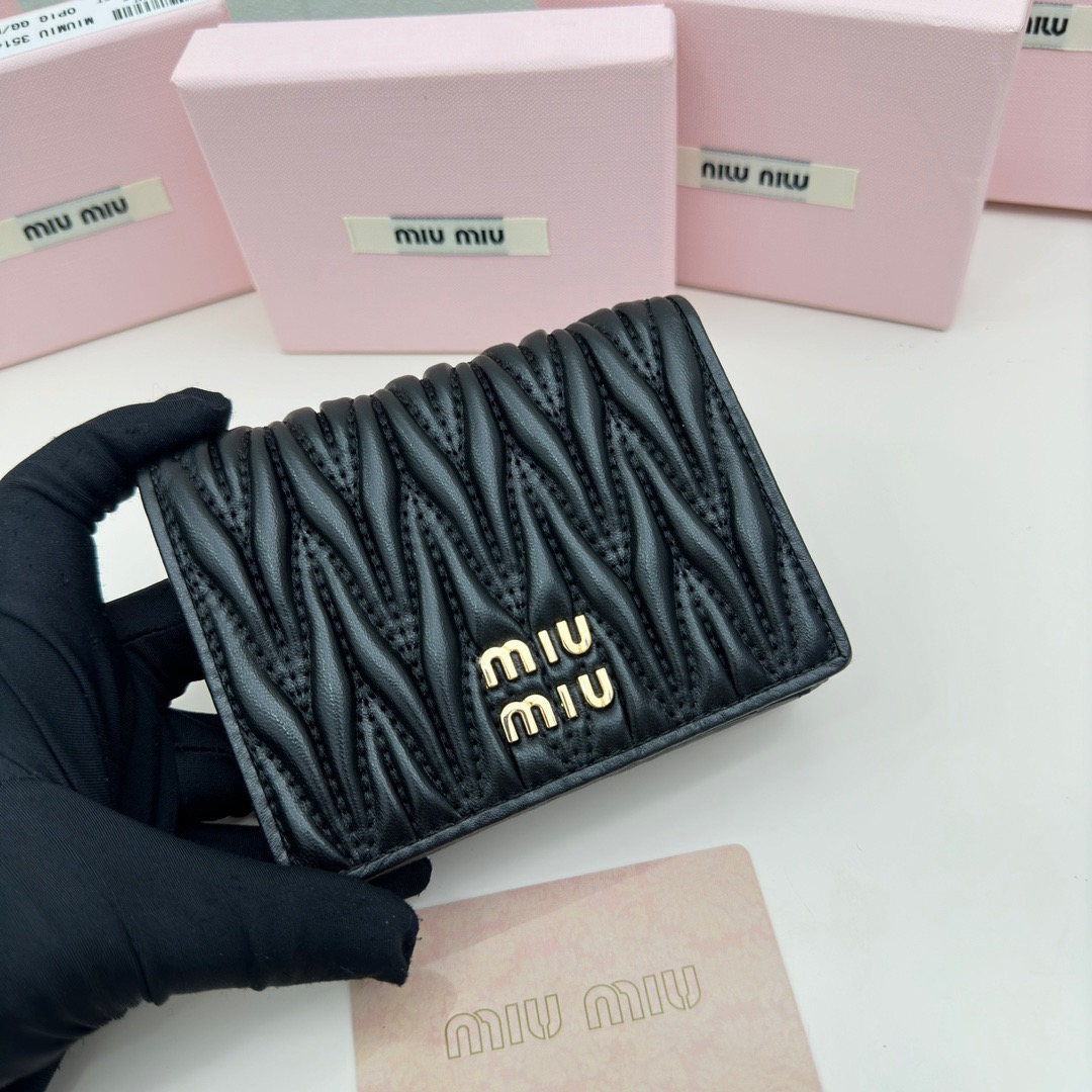 MIU MIU ミウミウ コインケース 三つ折り財布 ファンシーデザイン 黒 - 画像 4