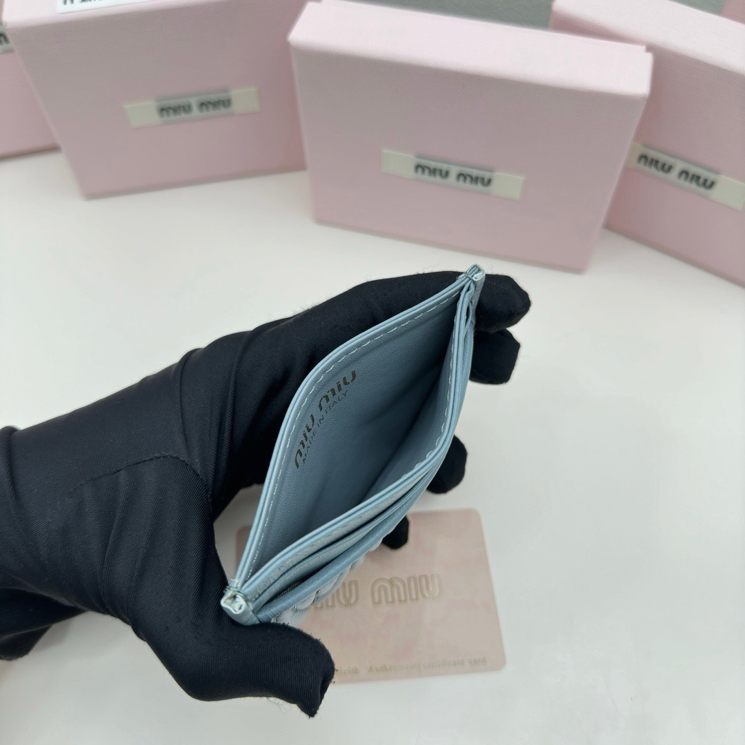Miu Miu ミウミウ カードケース ポーチ ミニ財布 ブルー - 画像 7