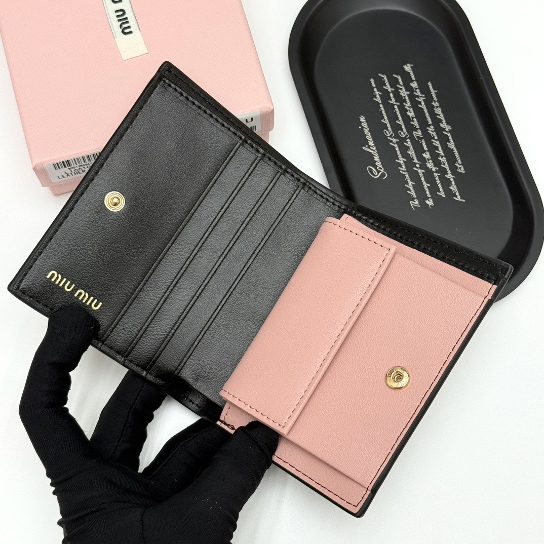 Miu Miu/ミュウミュウ 二つ折り財布 ファスナー ブラック ピンク ライトグレー ダークグレー 全4色展開 - 画像 7