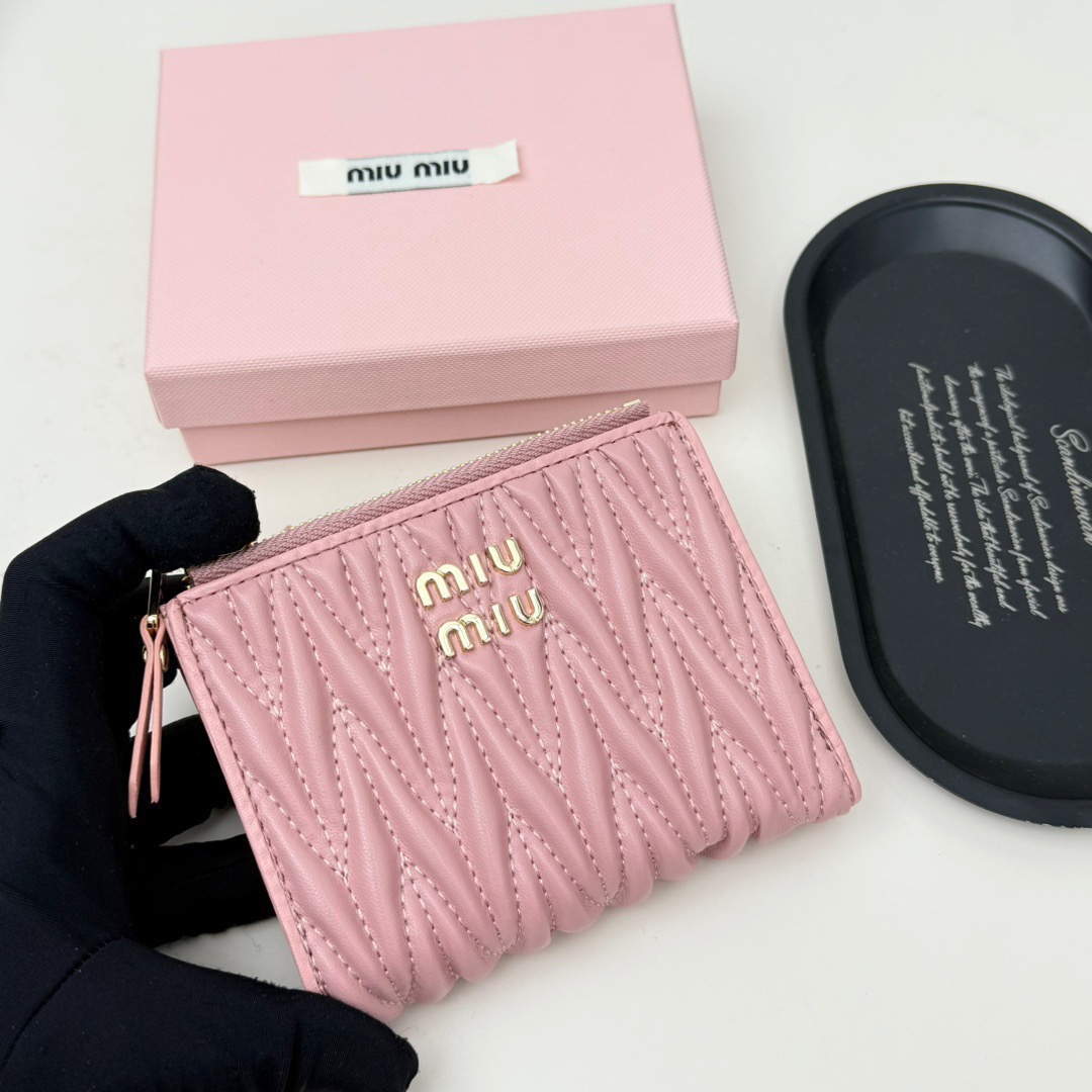 MIU MIU ミウミウ ウェーブ型リボンジッパー財布 ピンク - 画像 4
