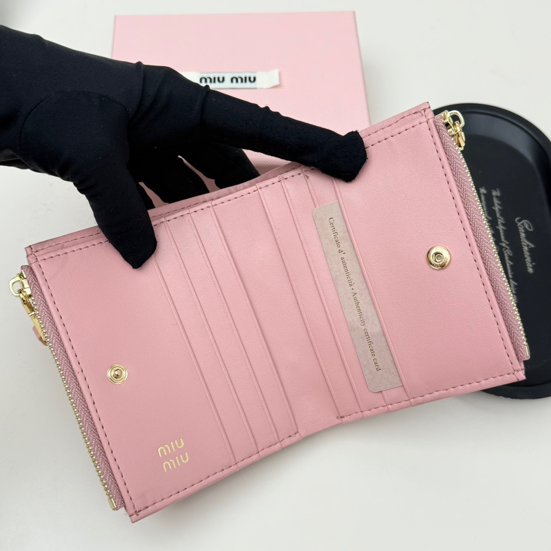 MIU MIU ミウミウ ウェーブ型リボンジッパー財布 ピンク - 画像 7