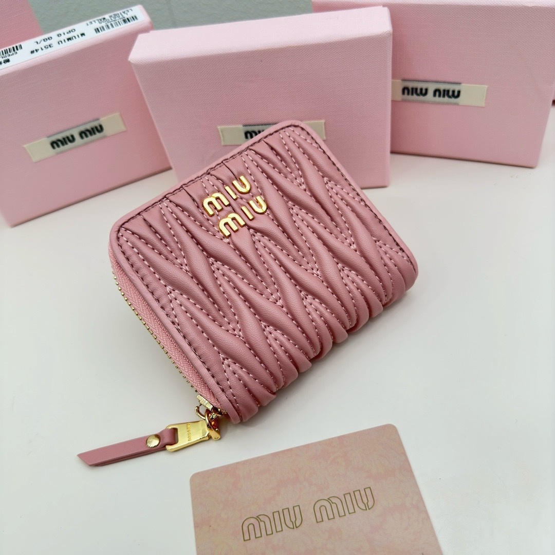 Miu Miu ミュウミュウ 財布 ミニ財布 ファスナー式 全3色 - 画像 2