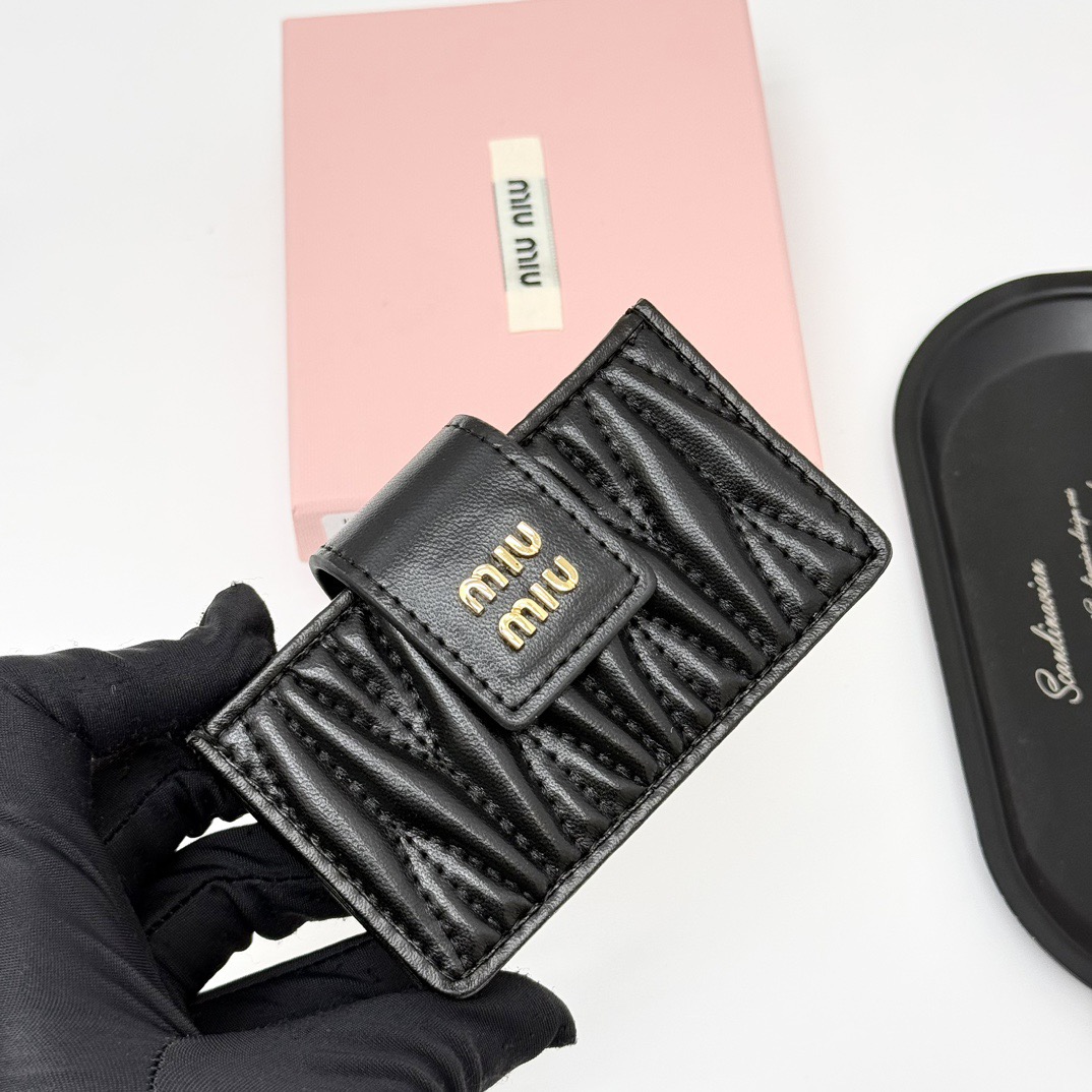 MIU MIU ミュウミュウ カードケース 風琴折り ファスナー付き 黒 ピンク ブルー - 画像 4