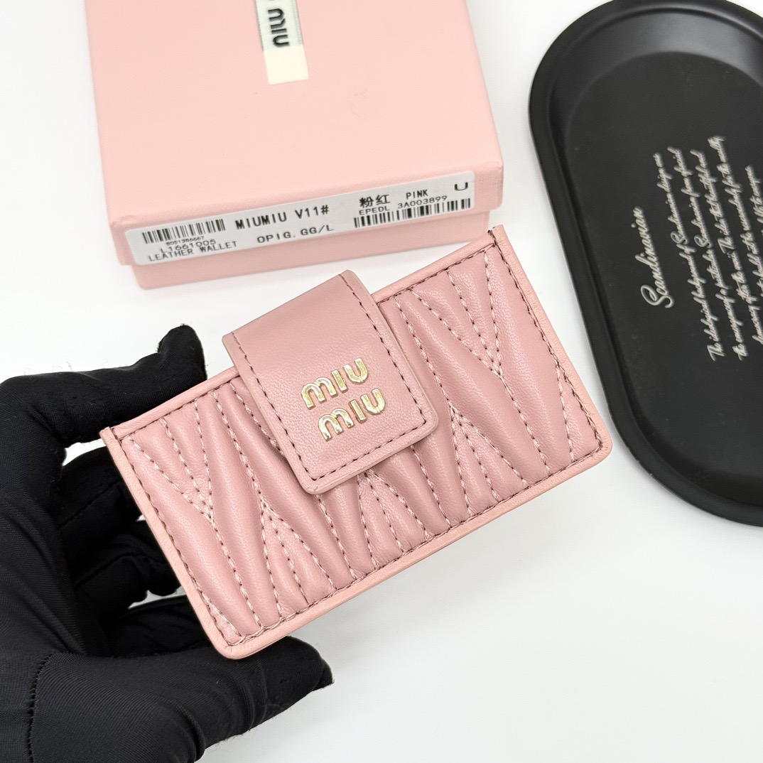 MIUMIU ミュウミュウ カードケース 琴折り 本革 10.5*6cm ピンク - 画像 2