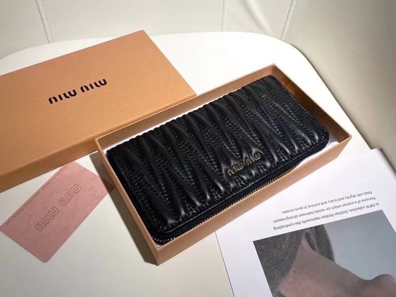Miu Miu ミュウミュウ 長財布 ロングウォレット ファスナー ブラック - 画像 2