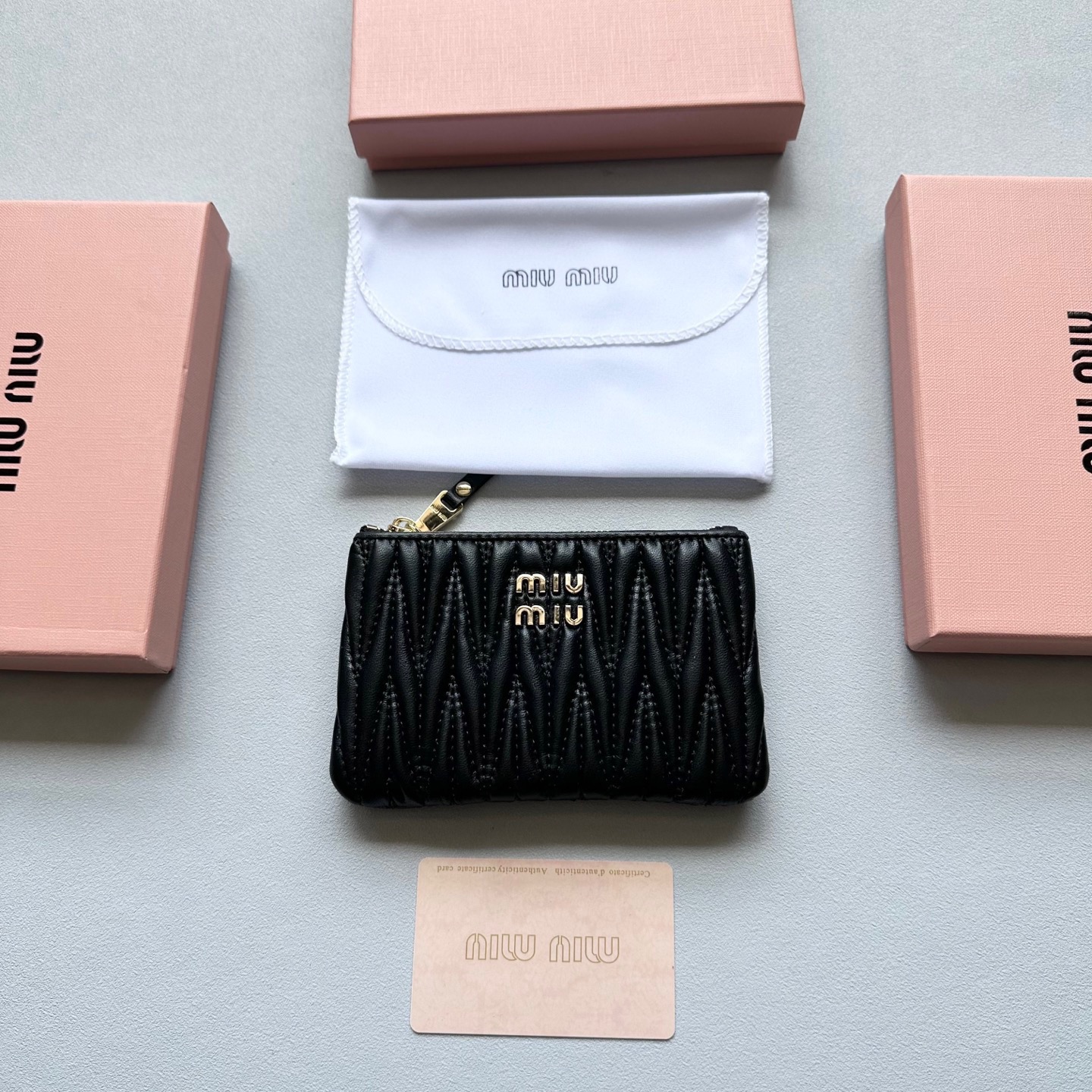 MIU MIU ミュウミュウ コインケース 本革仕様 小羊皮 コインケース コインパウチ コンパクト 4色展開 - 画像 7