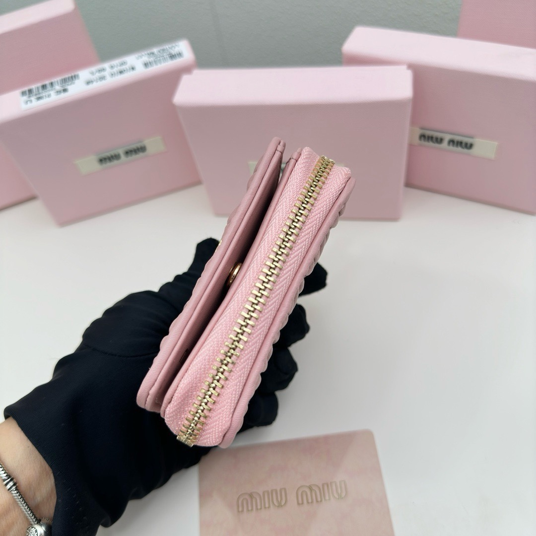 MIU MIU ミュウミュウ 小銭入れ ミニ財布 ミニウォレット ピンク 黒 藍 全3色展開 - 画像 6