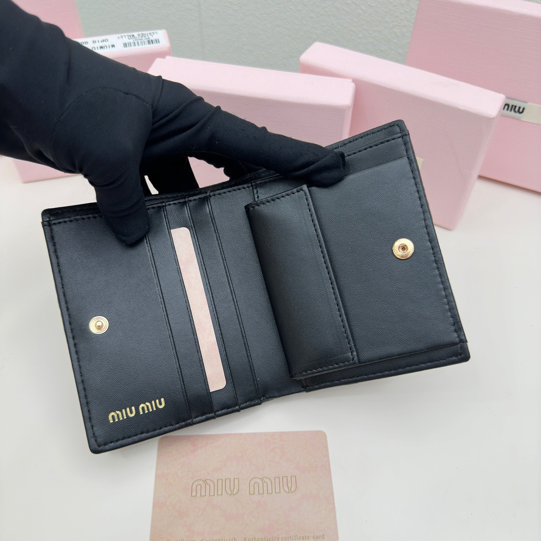 MIU MIU ミウミウ カードケース ピンク ブラック ホワイト 本革 11.5*10*3 - 画像 7