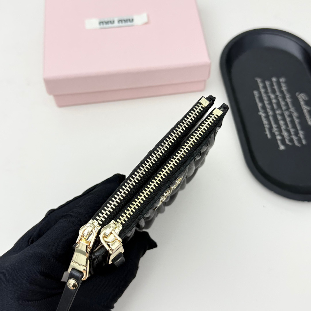 Miu Miu ミュウミュウ ポーチ 小銭入れ プチショルダー ブラック - 画像 5