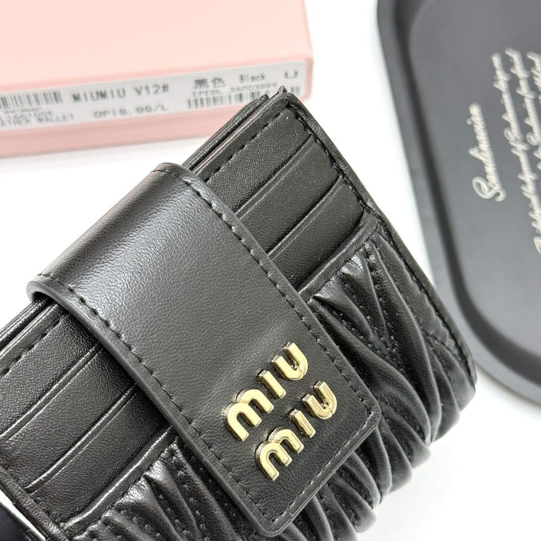Miu Miu ミウミウ V12 コインケース レザー 本革 ブラック - 画像 5