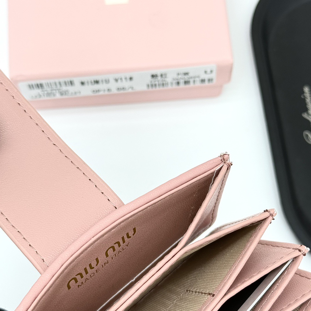 MIU MIU ミウミウ カードケース 風琴折り ファスナー付き 黒・ピンク・ブルー全3色展開 - 画像 7