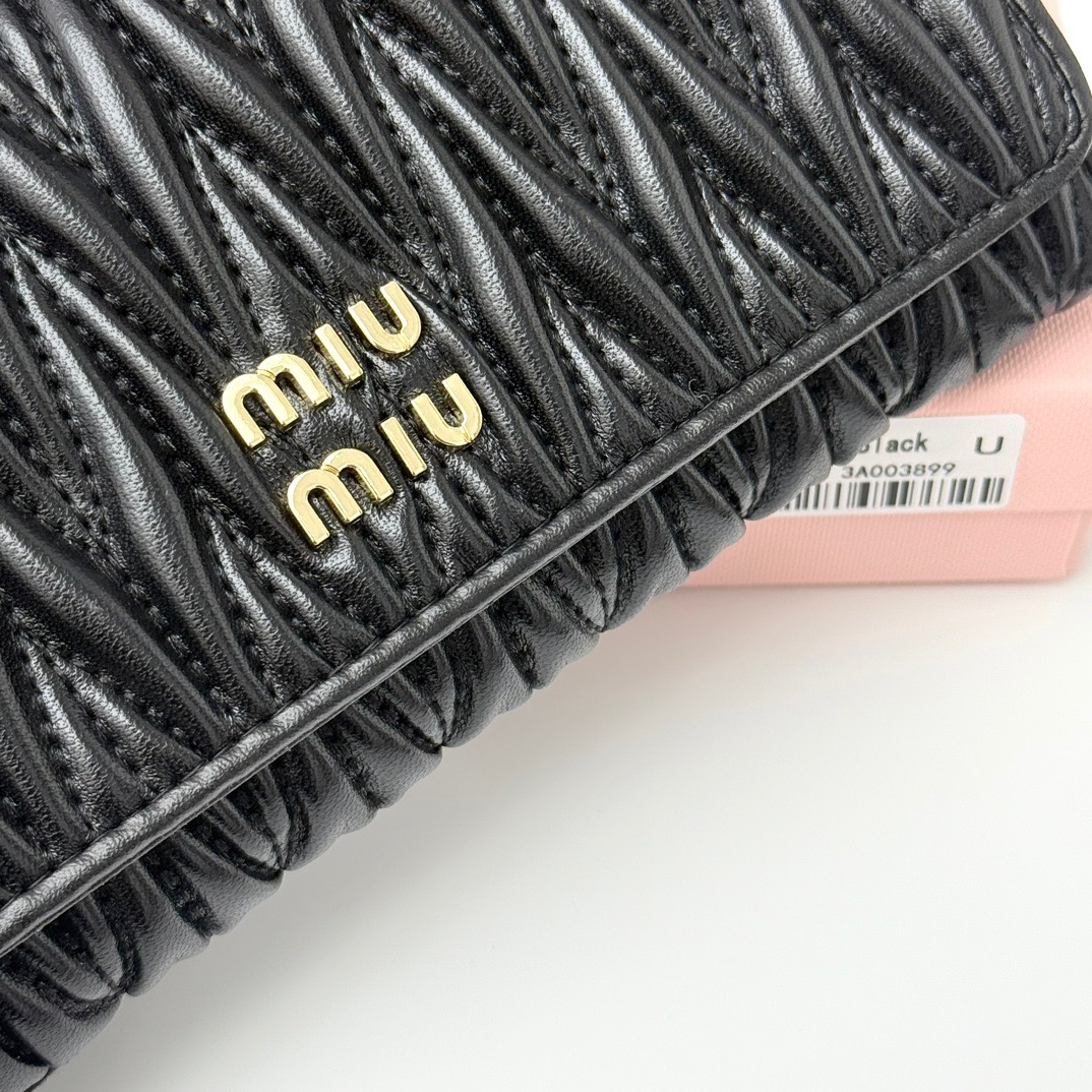 MIU MIU ミウミウ レザー長財布 本革 943# ブラック - 画像 5