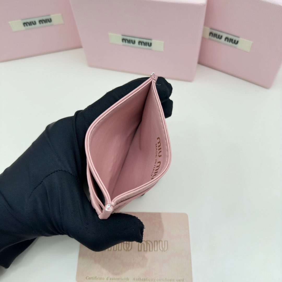 MIU MIU ミウミウ カードケース プレーン プリント マイクロ レザー 8*10.5cm ピンク - 画像 7