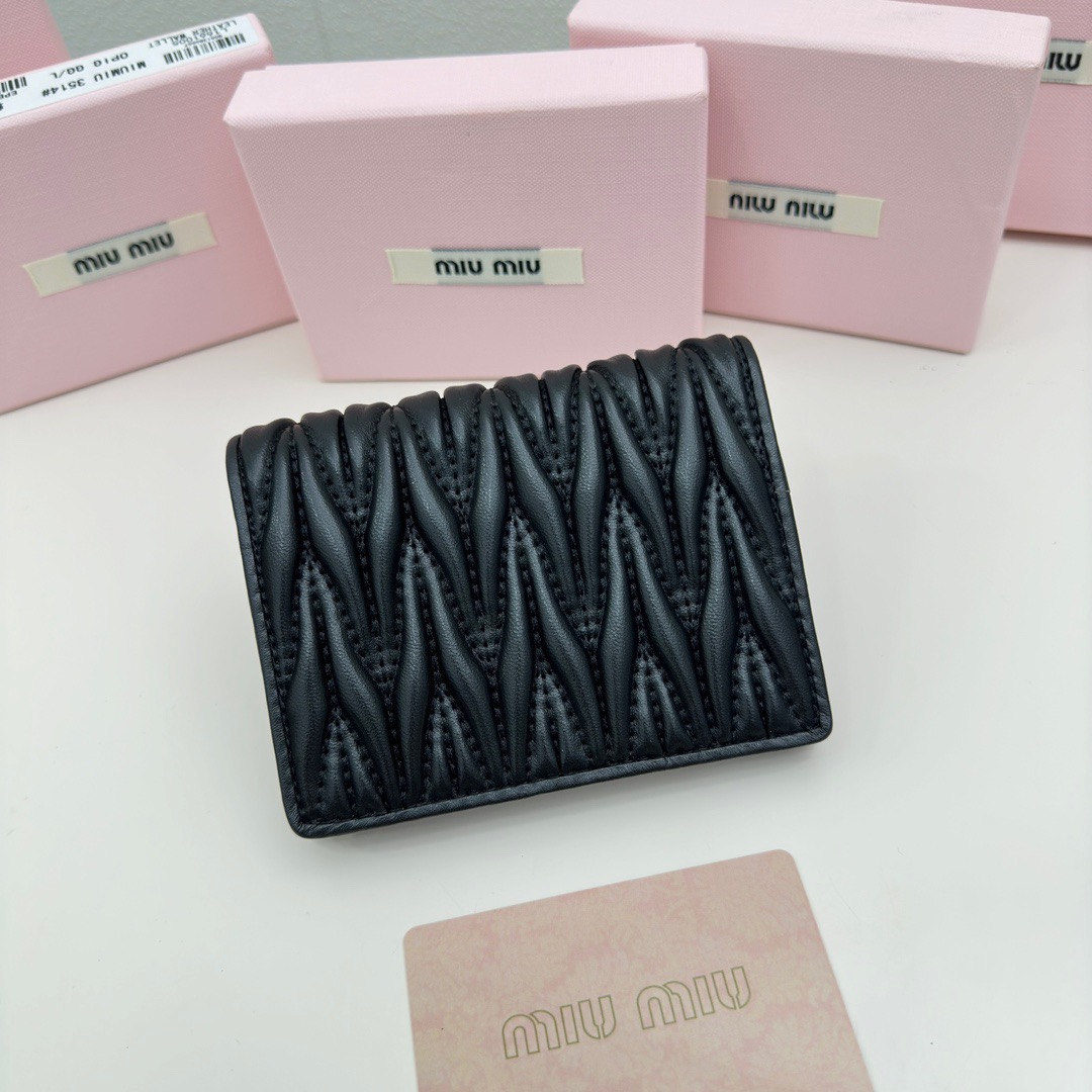 Miu Miu ミュウミュウ カードケース クラッチ ミニ財布 ブラック - 画像 3
