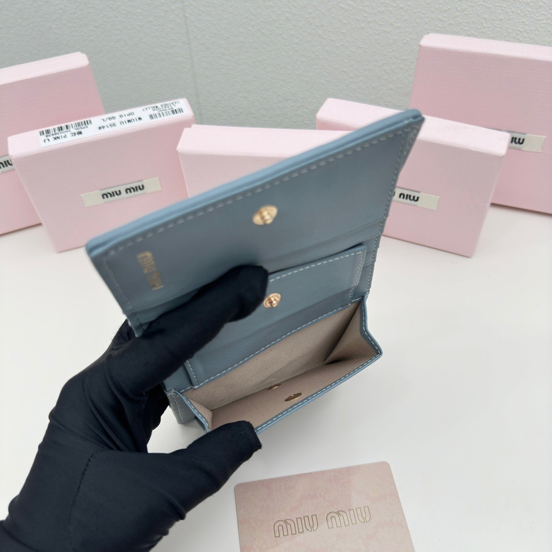 MIU MIU ミウミウ ウエストポーチ クラッチ ミニ財布 ブルー - 画像 9