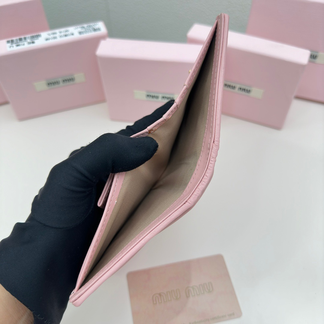 Miu Miu ミュウミュ カードケース ミニウォレット シェル型 チェック柄 限定カラー - 画像 8