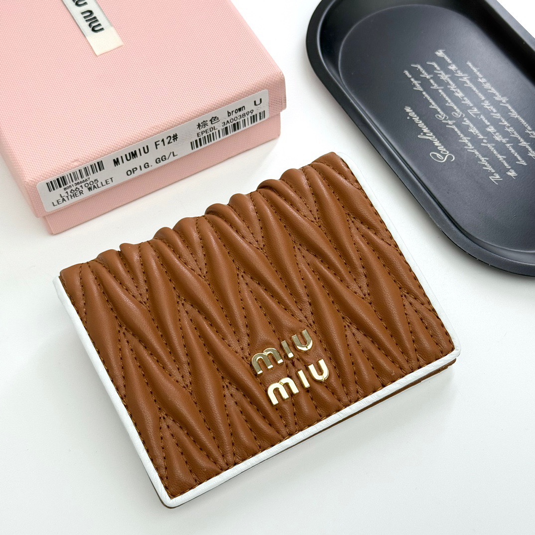 MIU MIU ミウミウ カードケース ミニ財布 ファイブカーブ 4色展開 - 画像 2