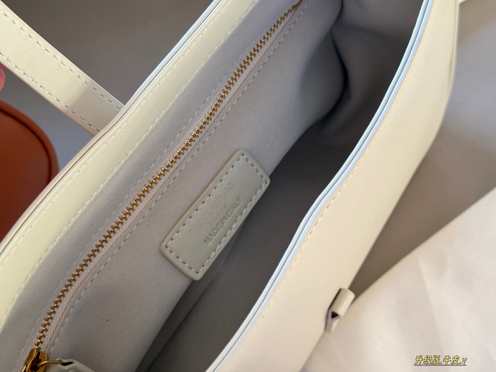 SAINT LAURENT サンローラン 腋下バッグ ブランドロゴ 本革 24×16×6cm 白・オレンジ・黒・ピンク - 画像 7