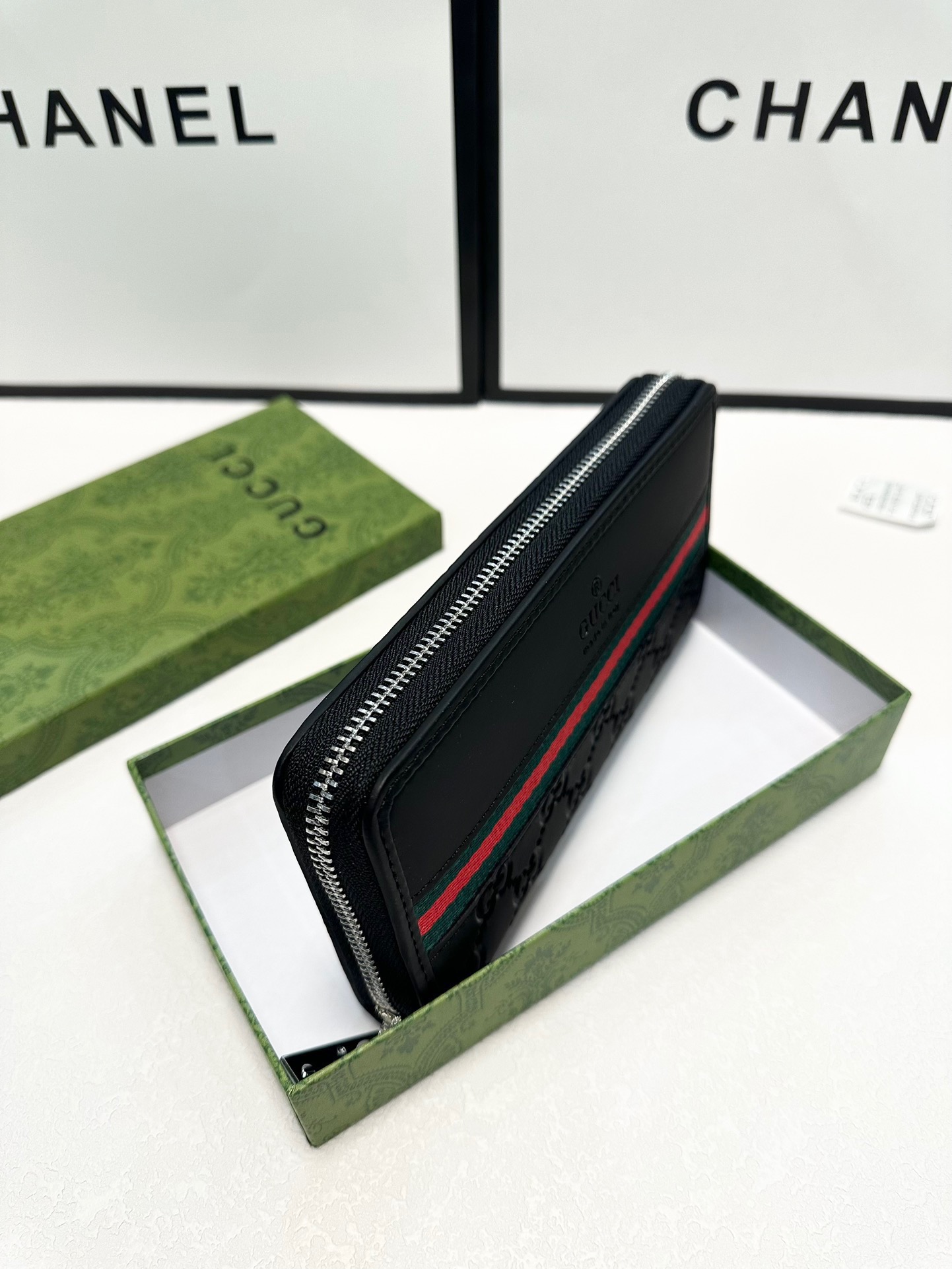 GUCCI グッチ 長財布 ミニ財布 黒 レザー レディース ブラック - 画像 4
