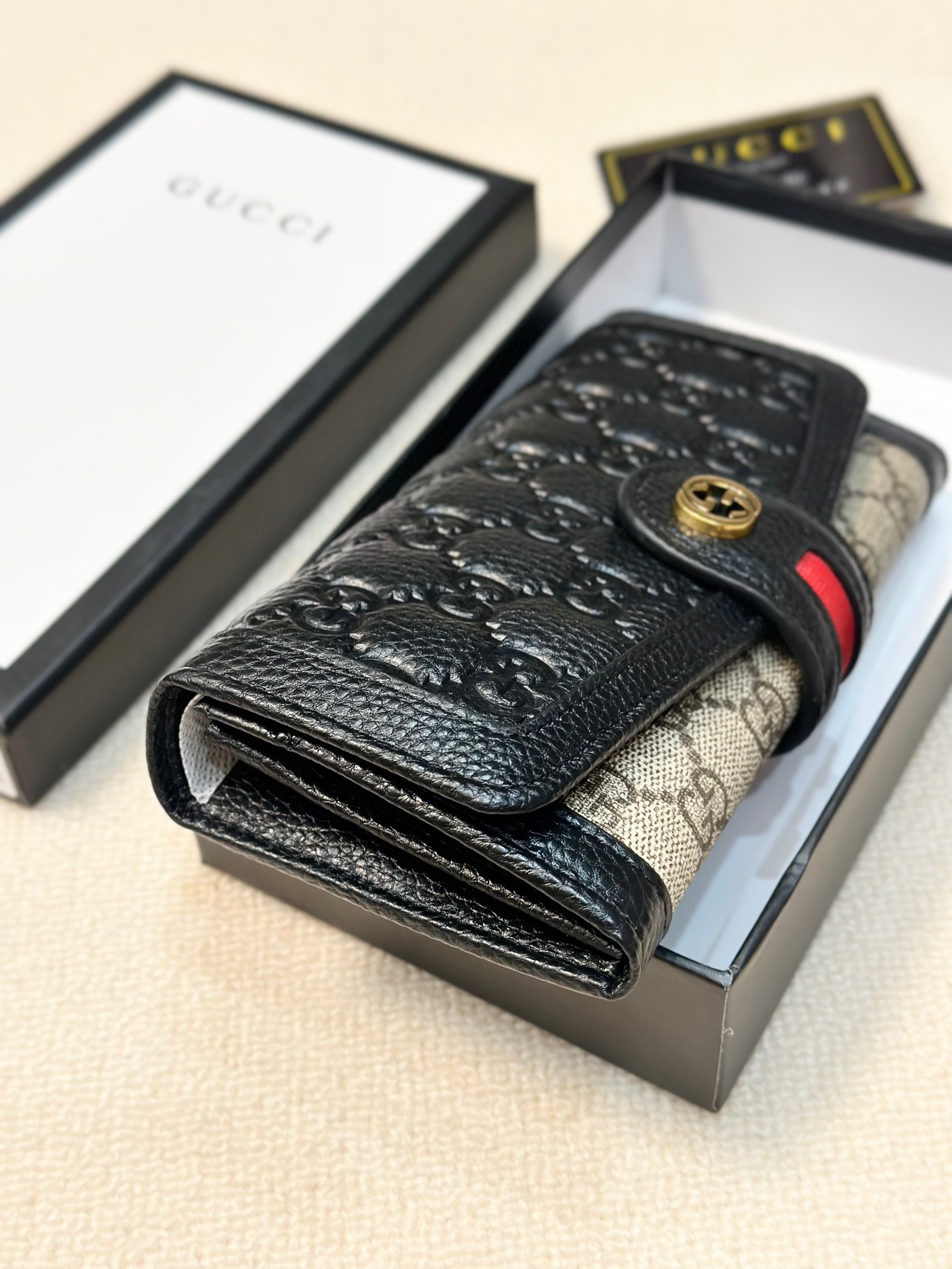 GUCCI グッチ 2つ折り財布 黒 ファスナー 19x10 カード収納 - 画像 3