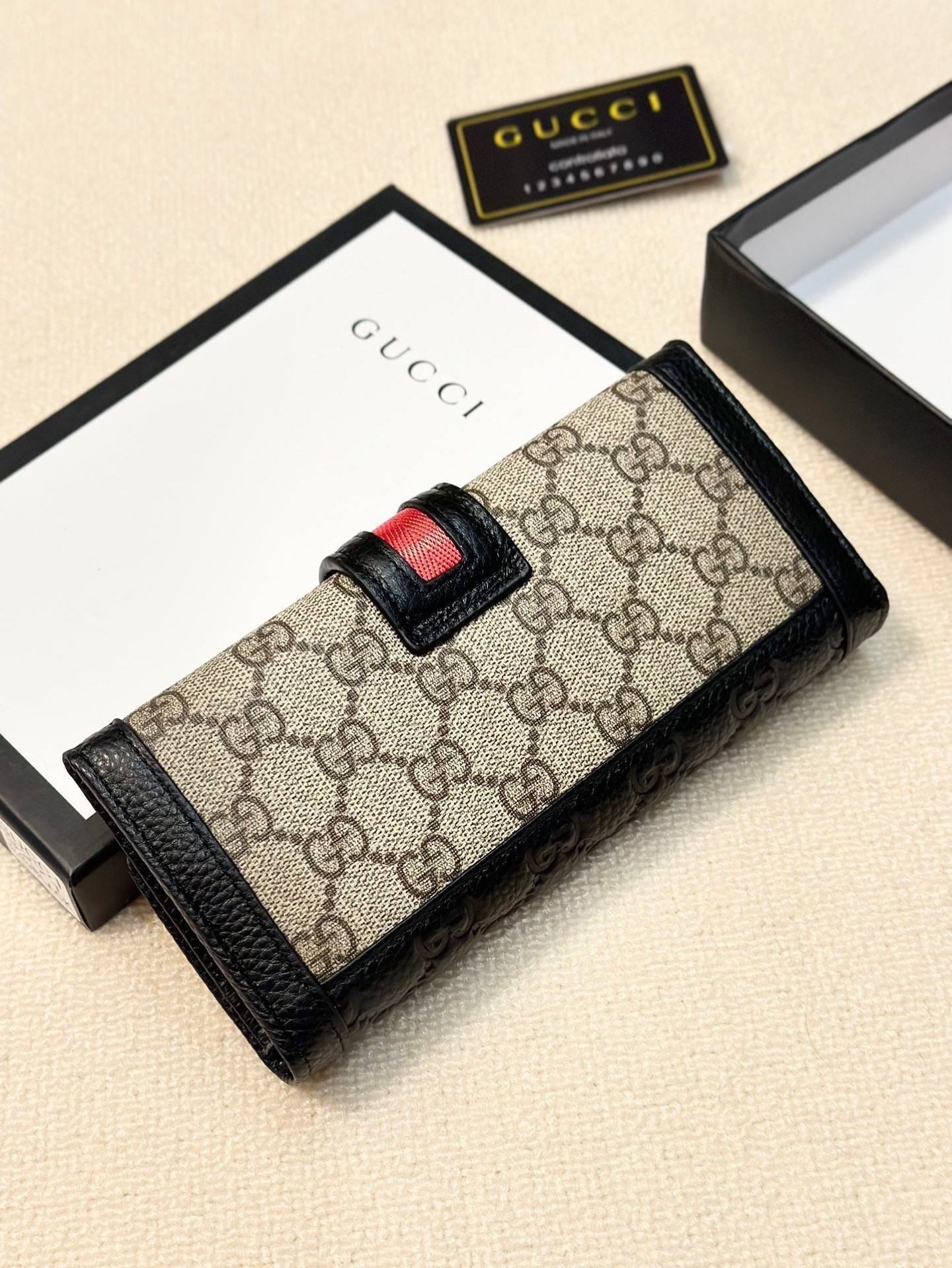 GUCCI グッチ 2つ折り財布 黒 ファスナー 19x10 カード収納 - 画像 7