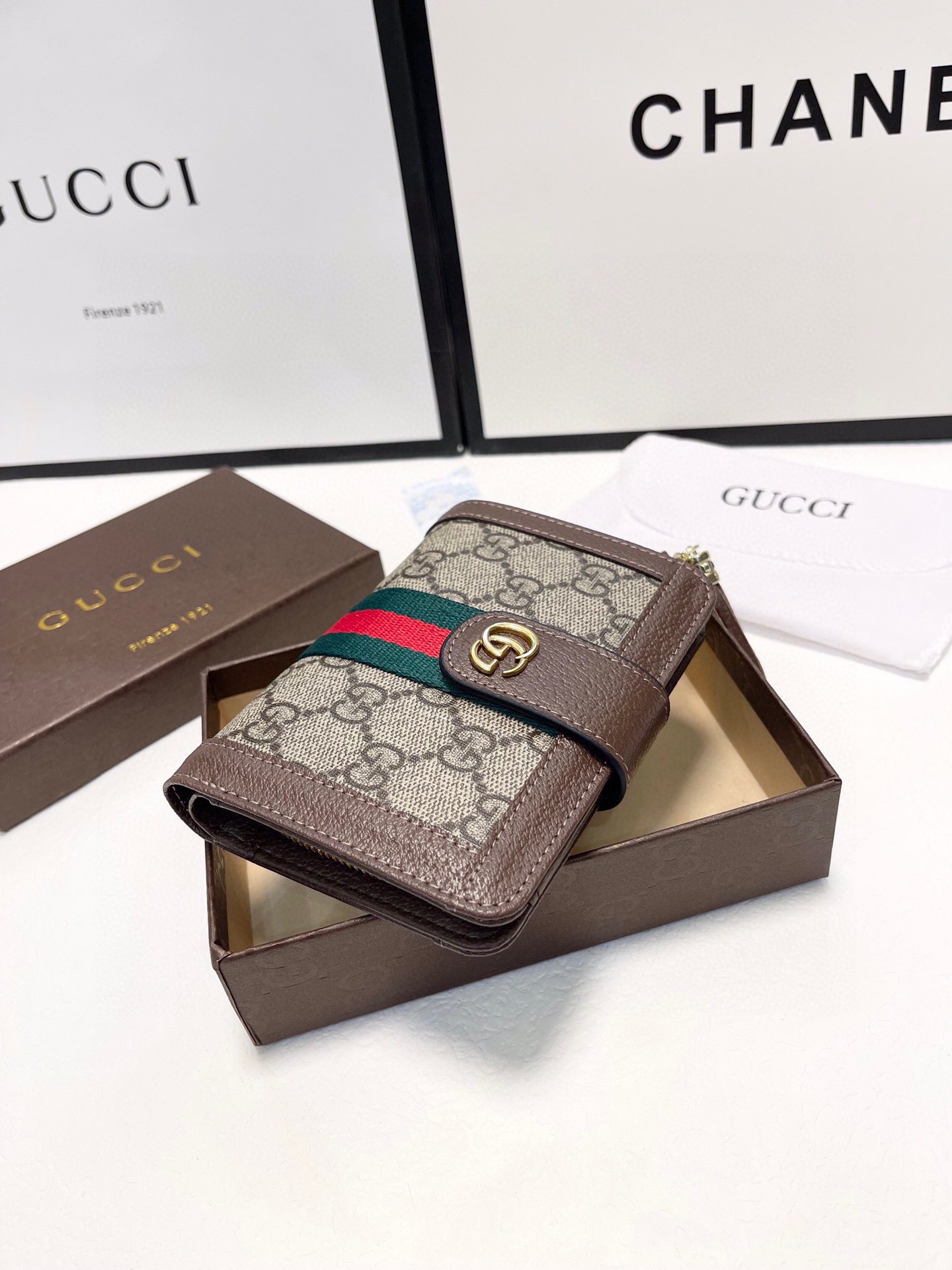 GUCCI グッチ 三つ折り財布 メンズ レディース 本革 3つ折り コンパクト 長財布 2色展開 - 画像 4