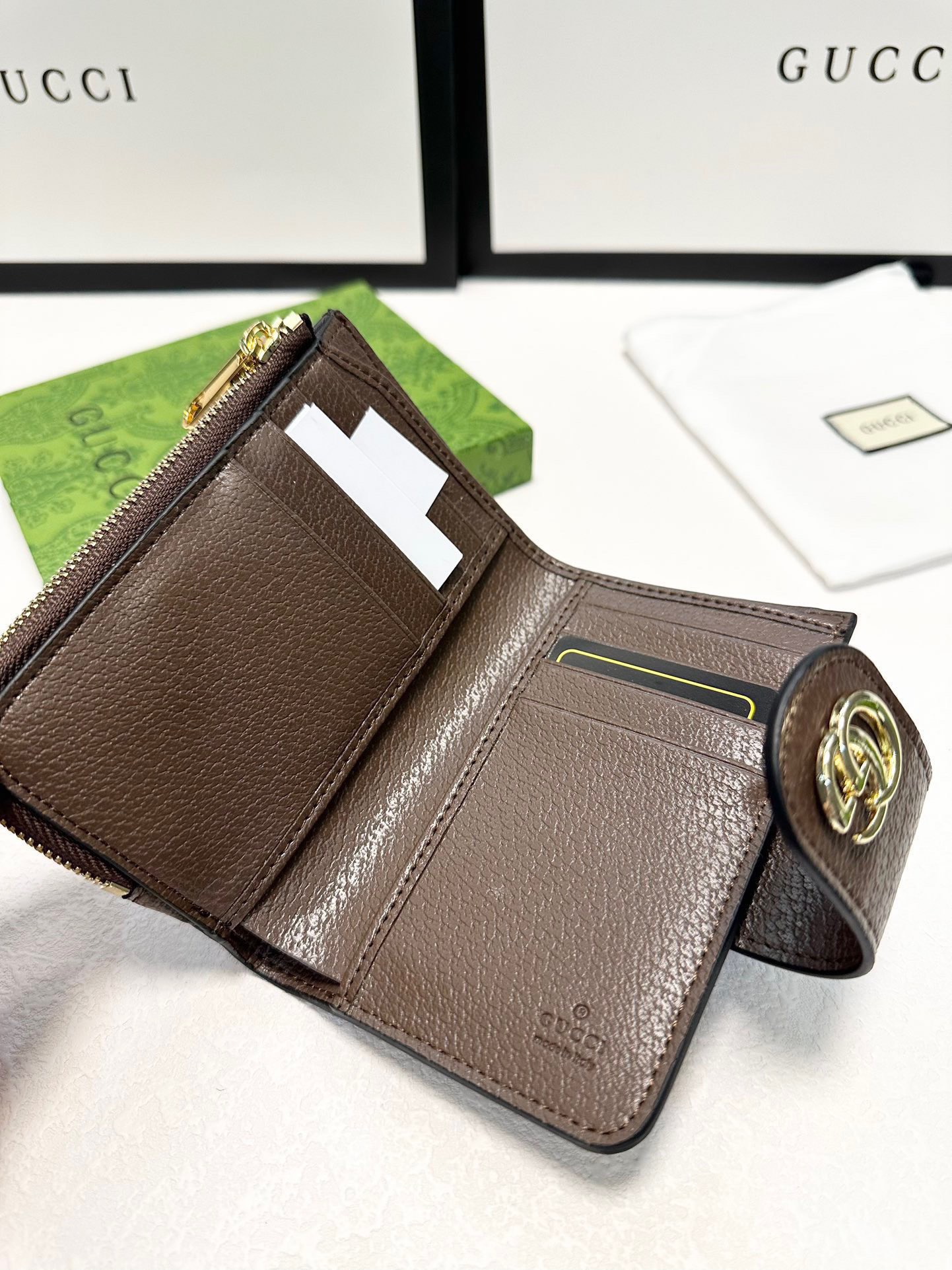 GUCCI グッチ 財布 短財布 ワンショルダー ファスナー チェーン 本革仕様 ブラウン - 画像 8