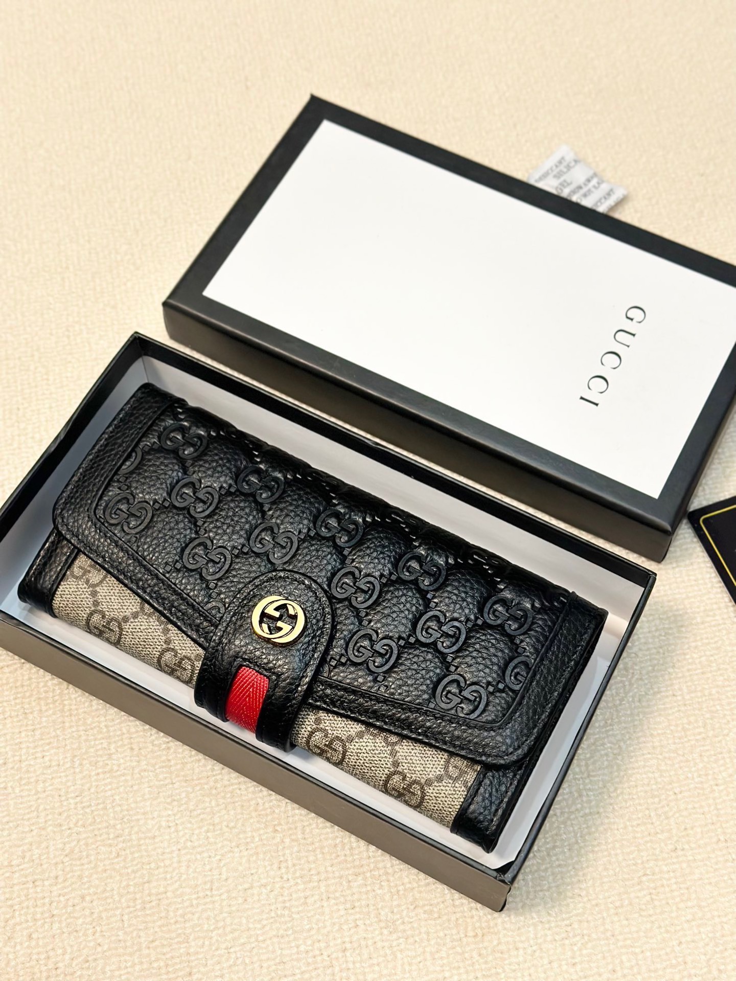 GUCCI グッチ 二つ折り財布 P95 ブラック ファスナー