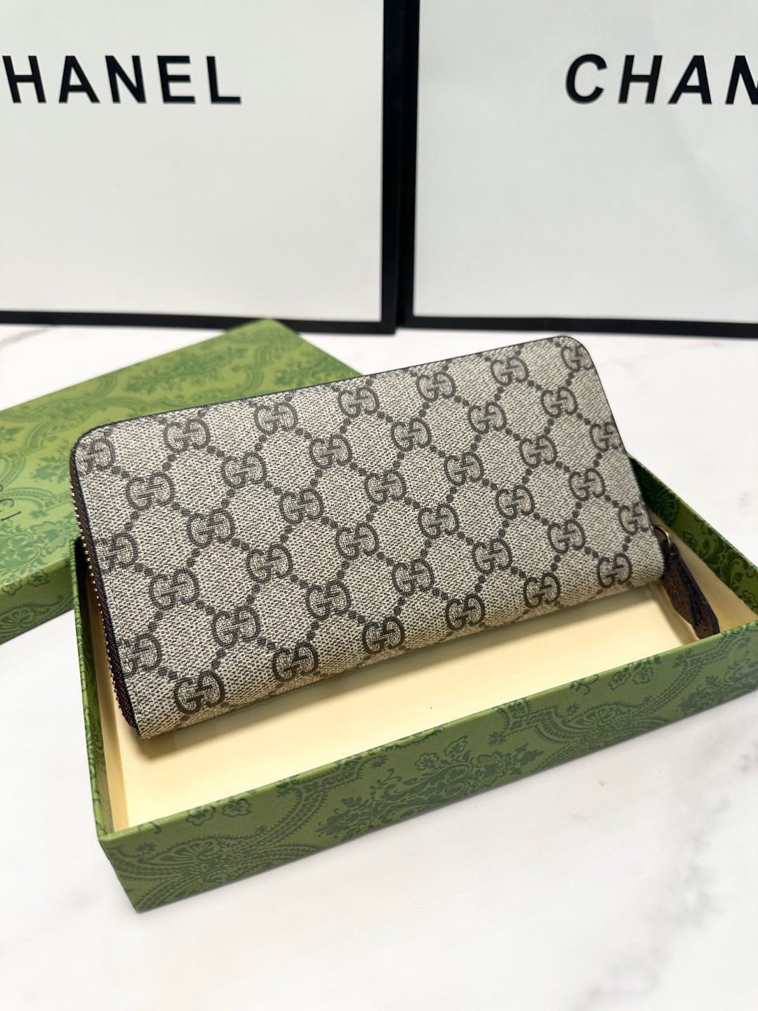 GUCCI グッチ 長財布 ワンジッパー レザー ブラック - 画像 2
