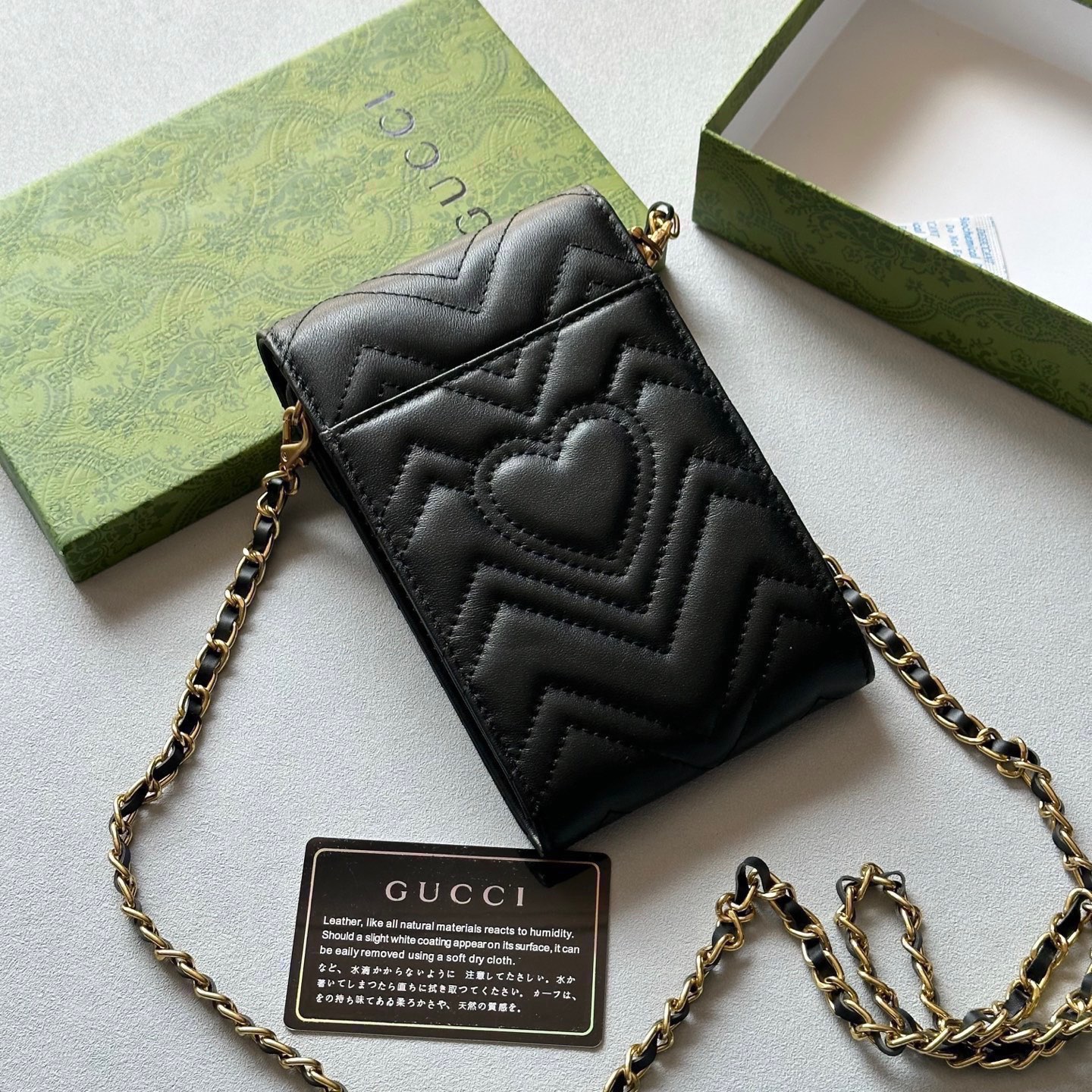 GUCCI グッチ チェーン付きスマホポーチ ブラック - 画像 3
