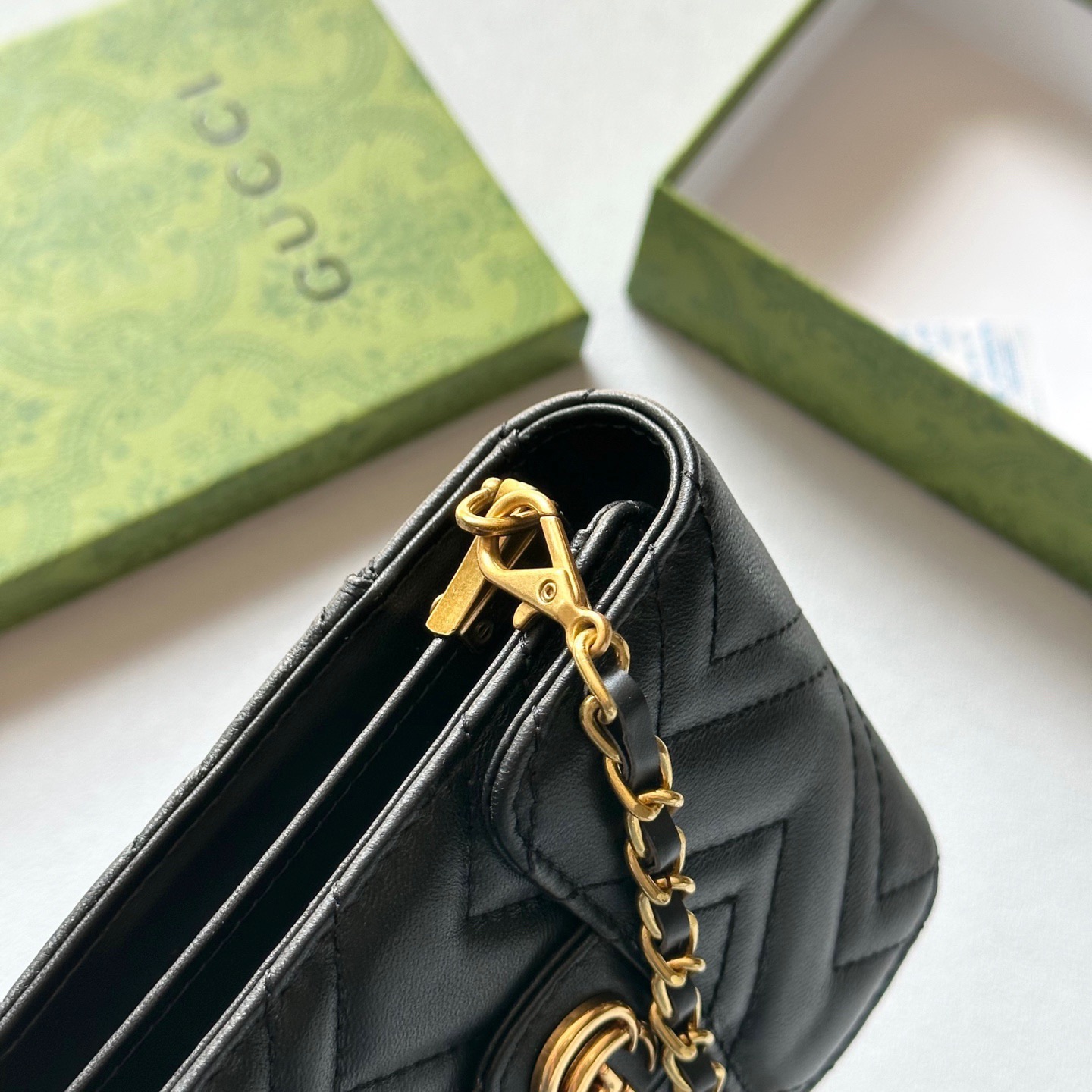 GUCCI グッチ チェーン付きスマホポーチ ブラック - 画像 6