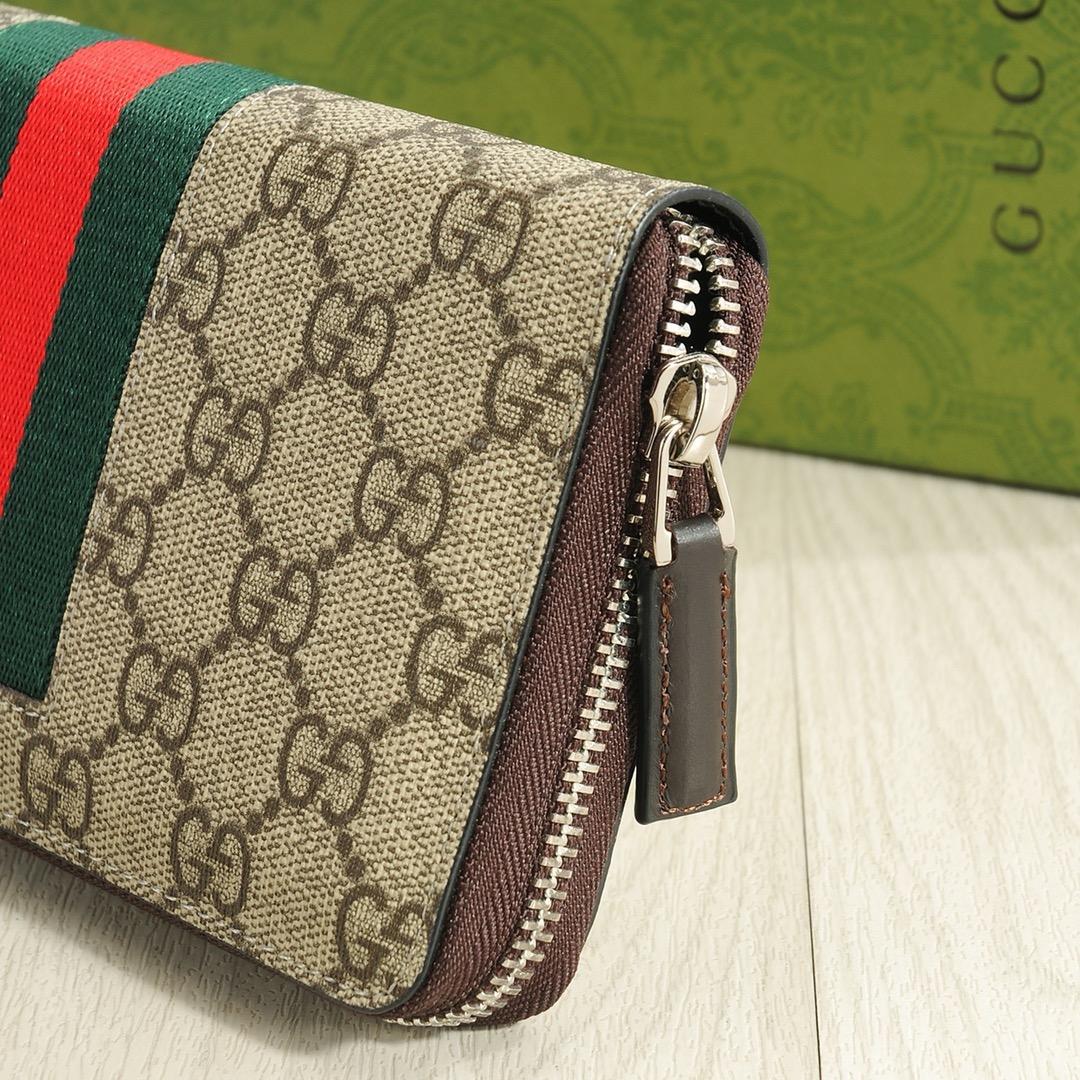 GUCCI グッチ 蜜蜂PVC ロングジップ長財布 レディース 単一フード付き 21x11cm ベージュ - 画像 6